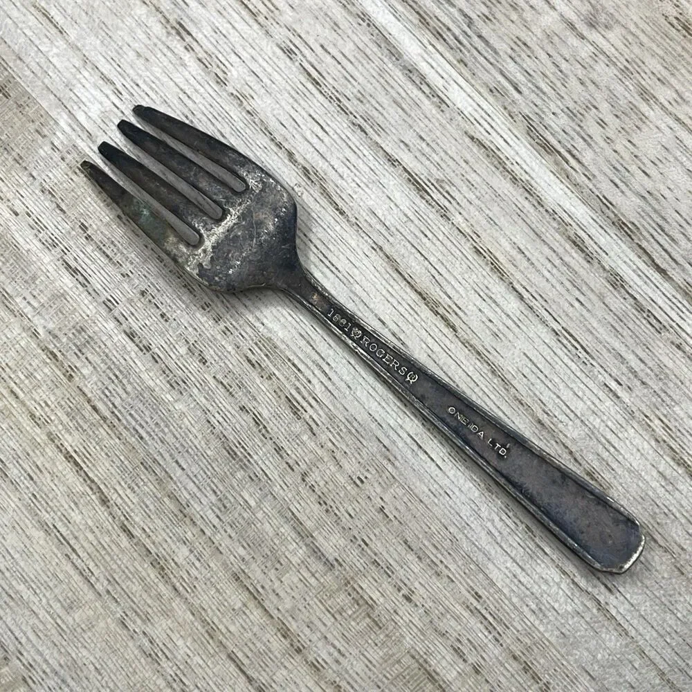 VTG ATQ 1881 Rogers Oneida Silver Plated Baby Fork Patina Tarnished 4.25”